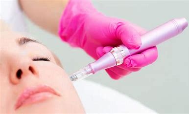 Stephanie Marcolino Clinic